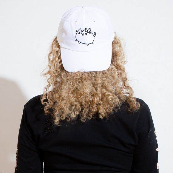 NWT pusheen x bishop Briggs white cap - Picture 2 of 4
